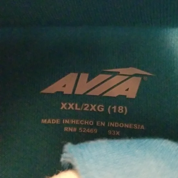 Set - Picture 2 of 3